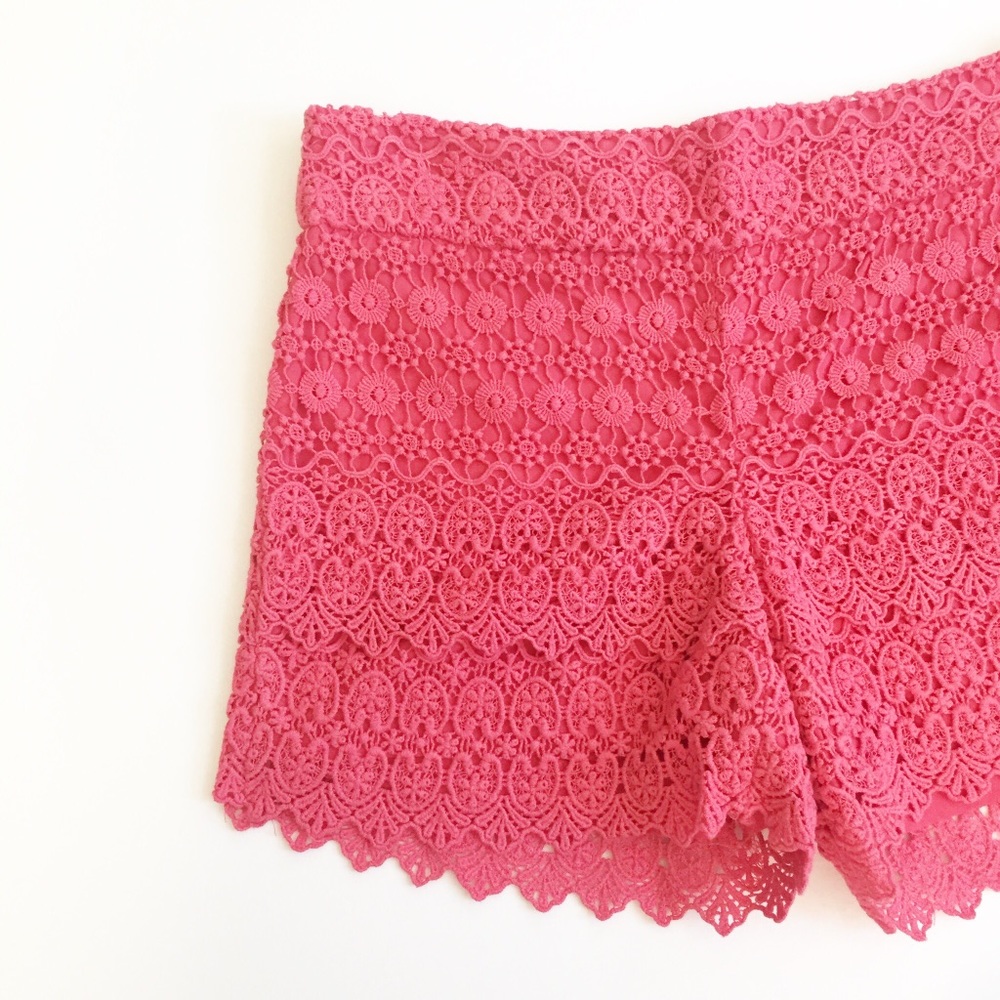 LOFT The Riviera Short - Pink Crochet Lace - Size 2